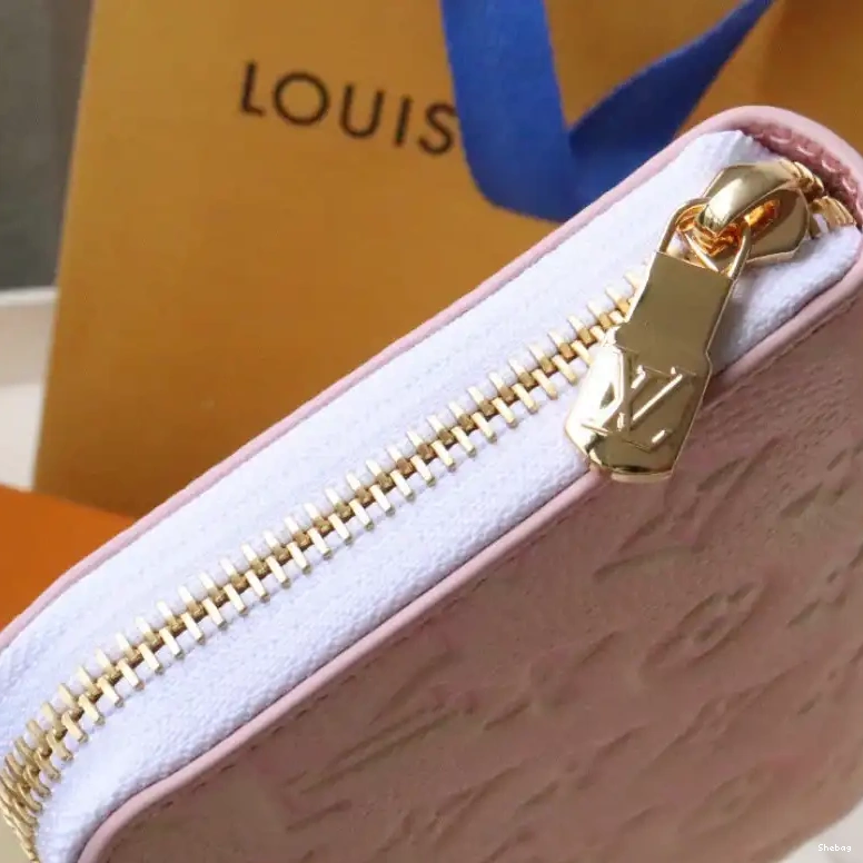 2209DJ0067 Bag LV 0704